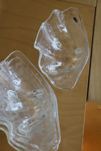 Load image into Gallery viewer, Late 20th Century Contemporary Lucite Clamshell Serving Bowls - 4Pieces
